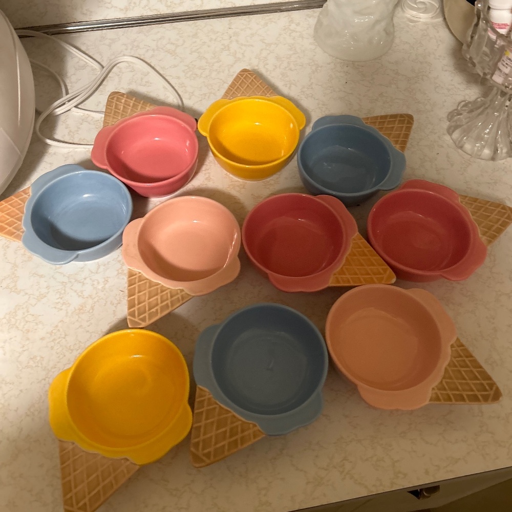 Knobler ice cream bowls 10